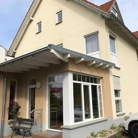 Preussenstrasse Guest house 2*